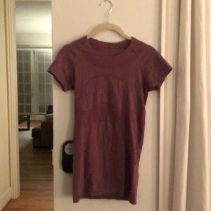 Lululemon size 4 top